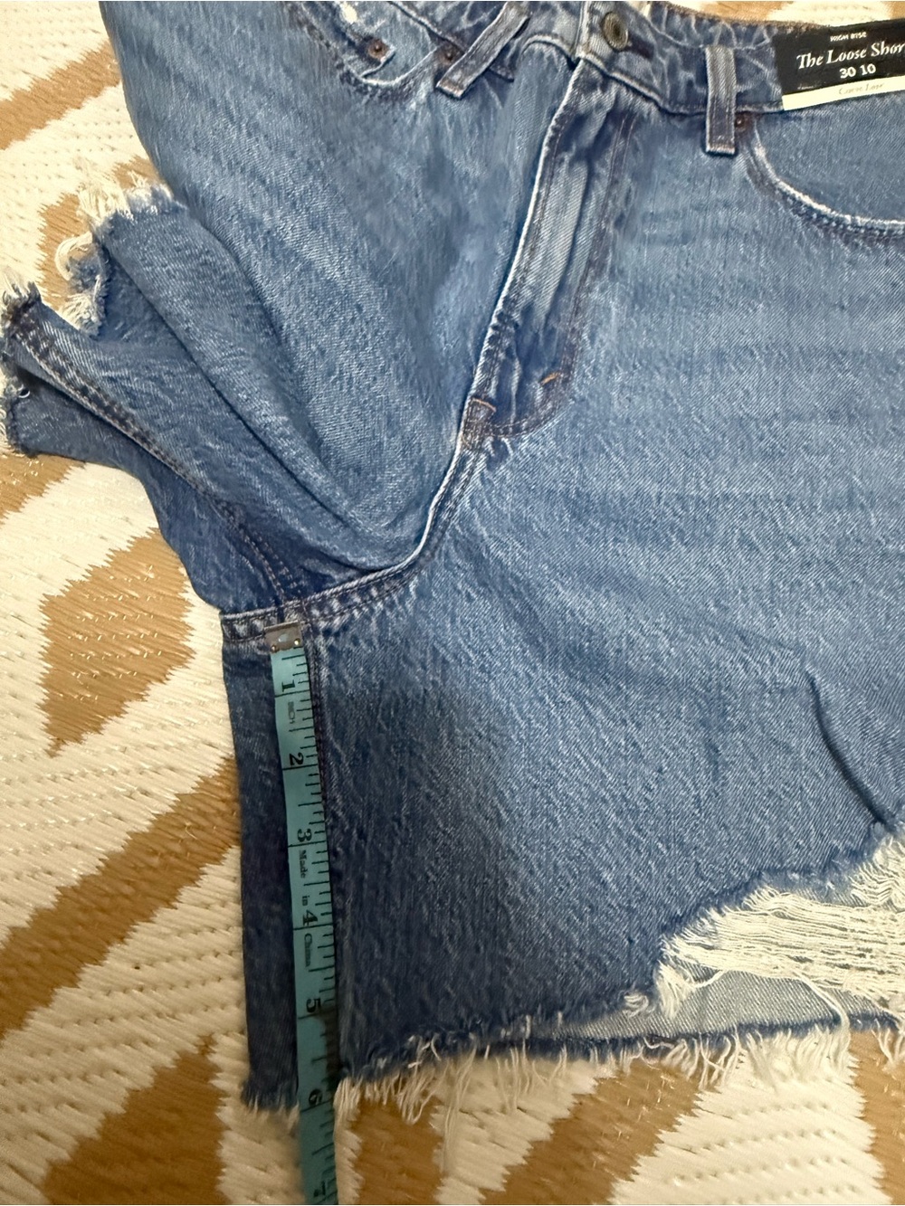 Abercrombie & Fitch The Loose Short High Rise Blue Denim Cut Off Shorts
30/10 - Picture 5 of 7